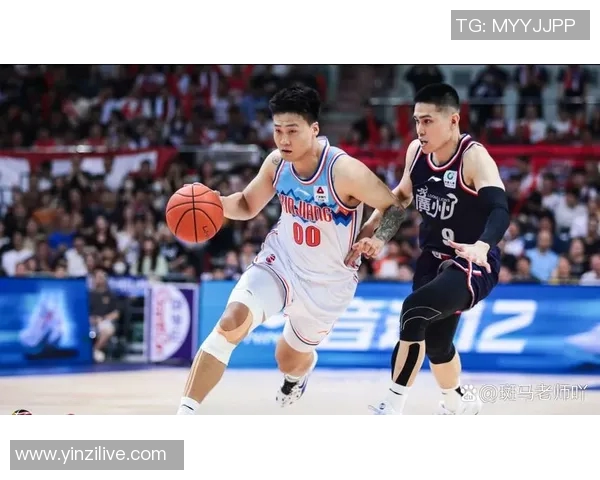 CBA精彩对决广州队迎战新疆队赛事直播全程回顾与精彩瞬间分析